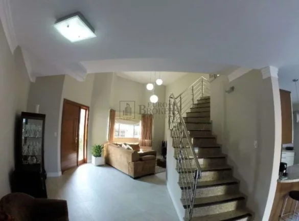 Imagem Casa com ampla estrutura de lazer, finamente mobiliada, bairro Ariribá, BC