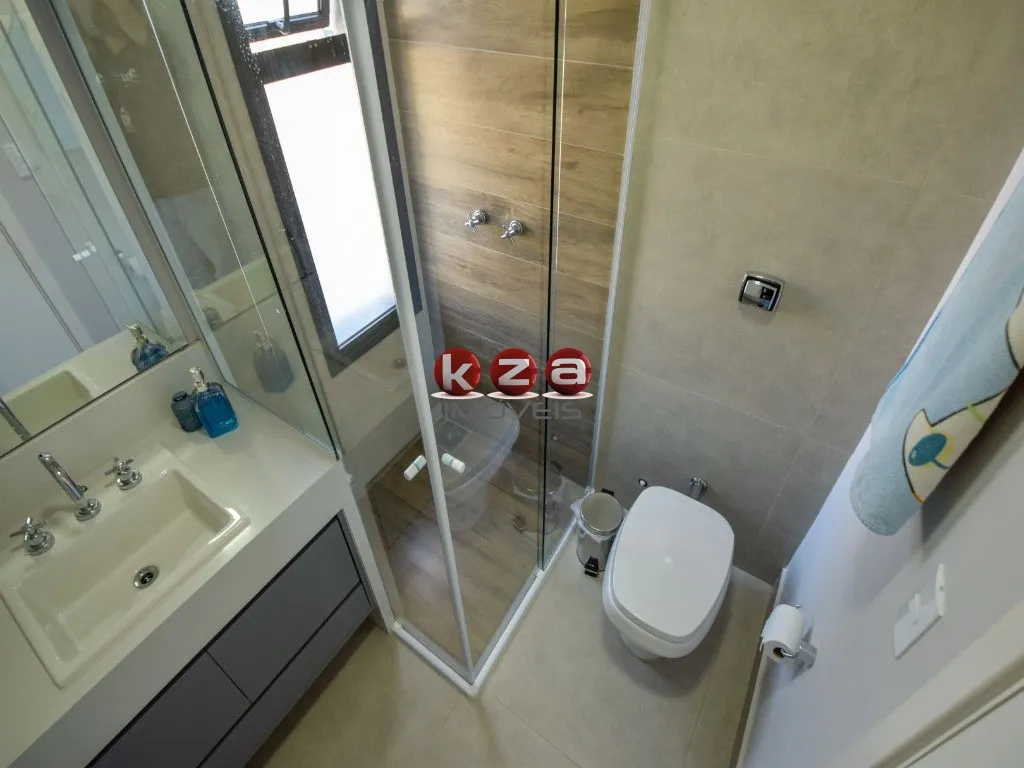 Imagem Imóvel de Luxo à Venda em Valinhos-SP: Casa de 4 quartos, 4 suítes com 330m² no Condomínio Residencial Querência.
