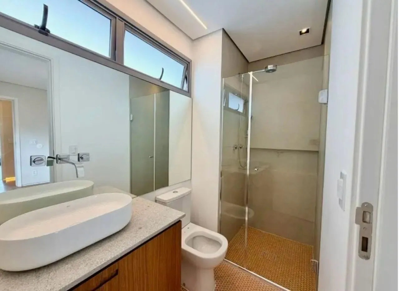 Imagem Apto com 184m² com 3 suítes e 3 vagas para Venda ou Locação na Vila Romana sem mobília