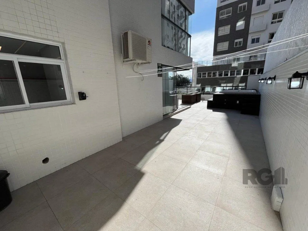 Imagem Apartamento com 2 dormitórios, sendo uma suíte, em empreendimento diferenciado em Capão da Canoa, no bairro Navegantes, próximo à divisa de Atlântida