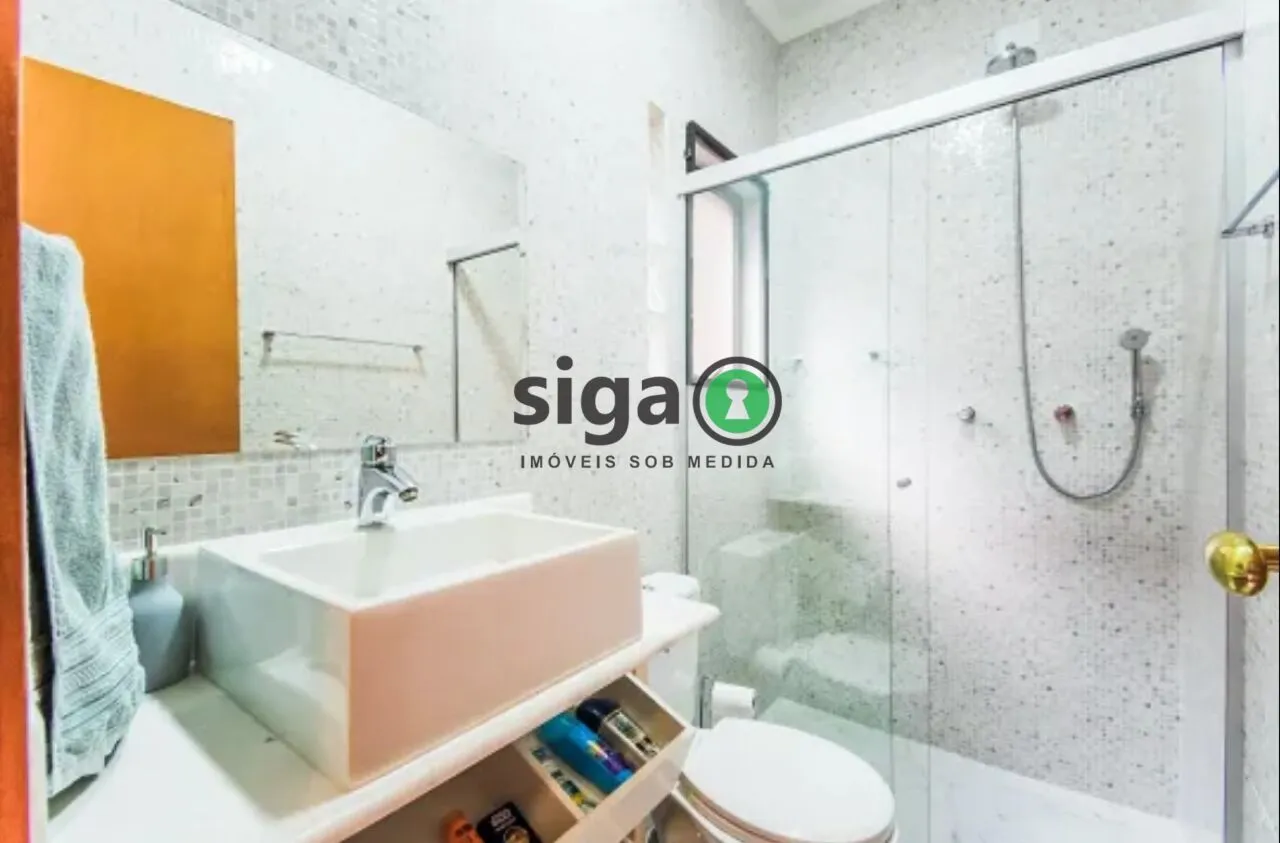 Imagem CASA DE ALTO PADRÃO COM 4 SUÍTES PARA VENDA PRÓXIMA AO METRÔ