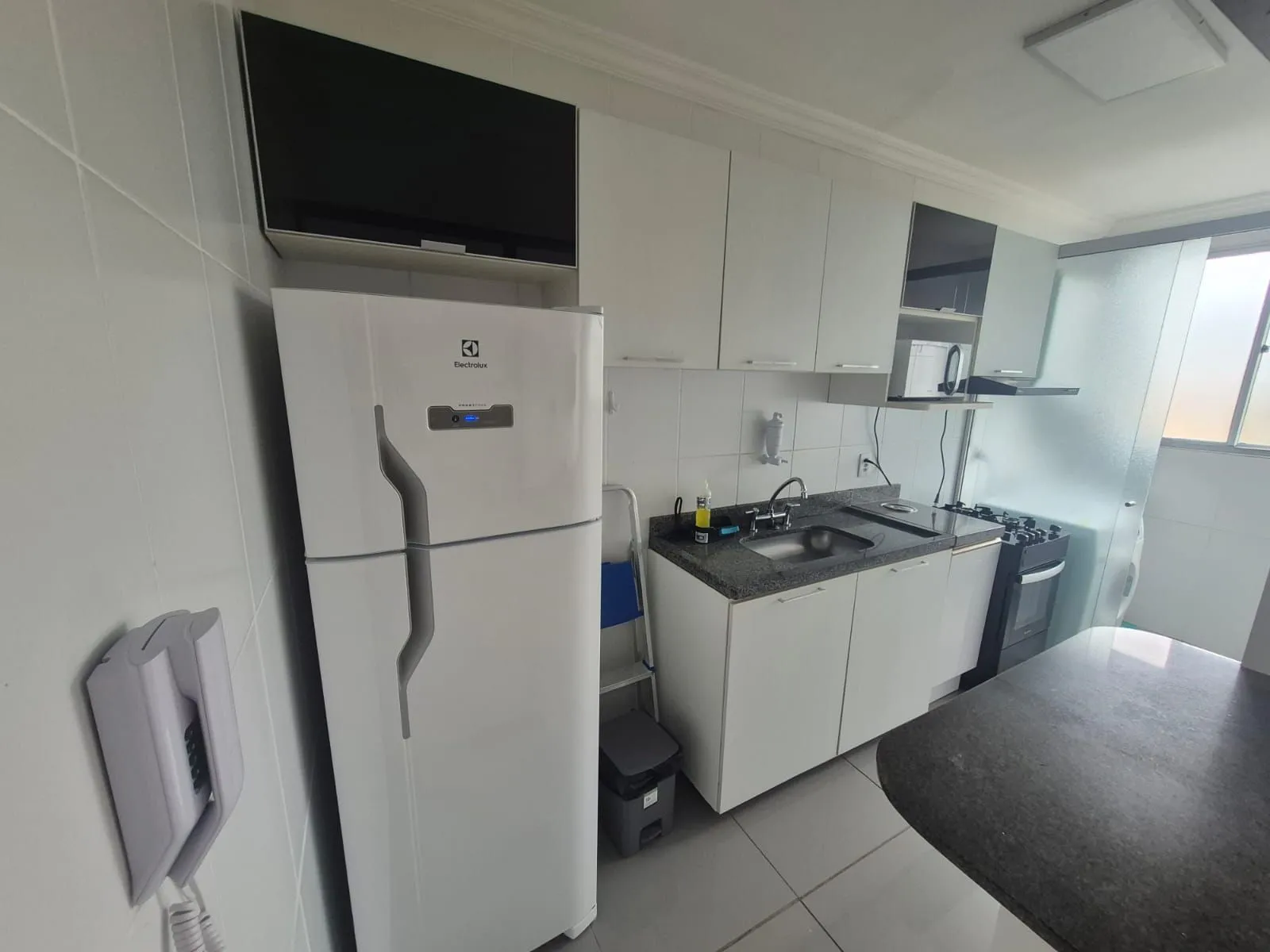 Imagem Apartamento com 2 quartos, vaga, elevador e piscina no bairro Nonoai