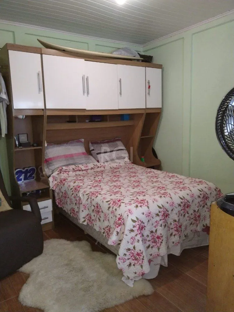Imagem Casa para Venda - 76m², 5 dormitórios, 3 vagas - Santo Antonio