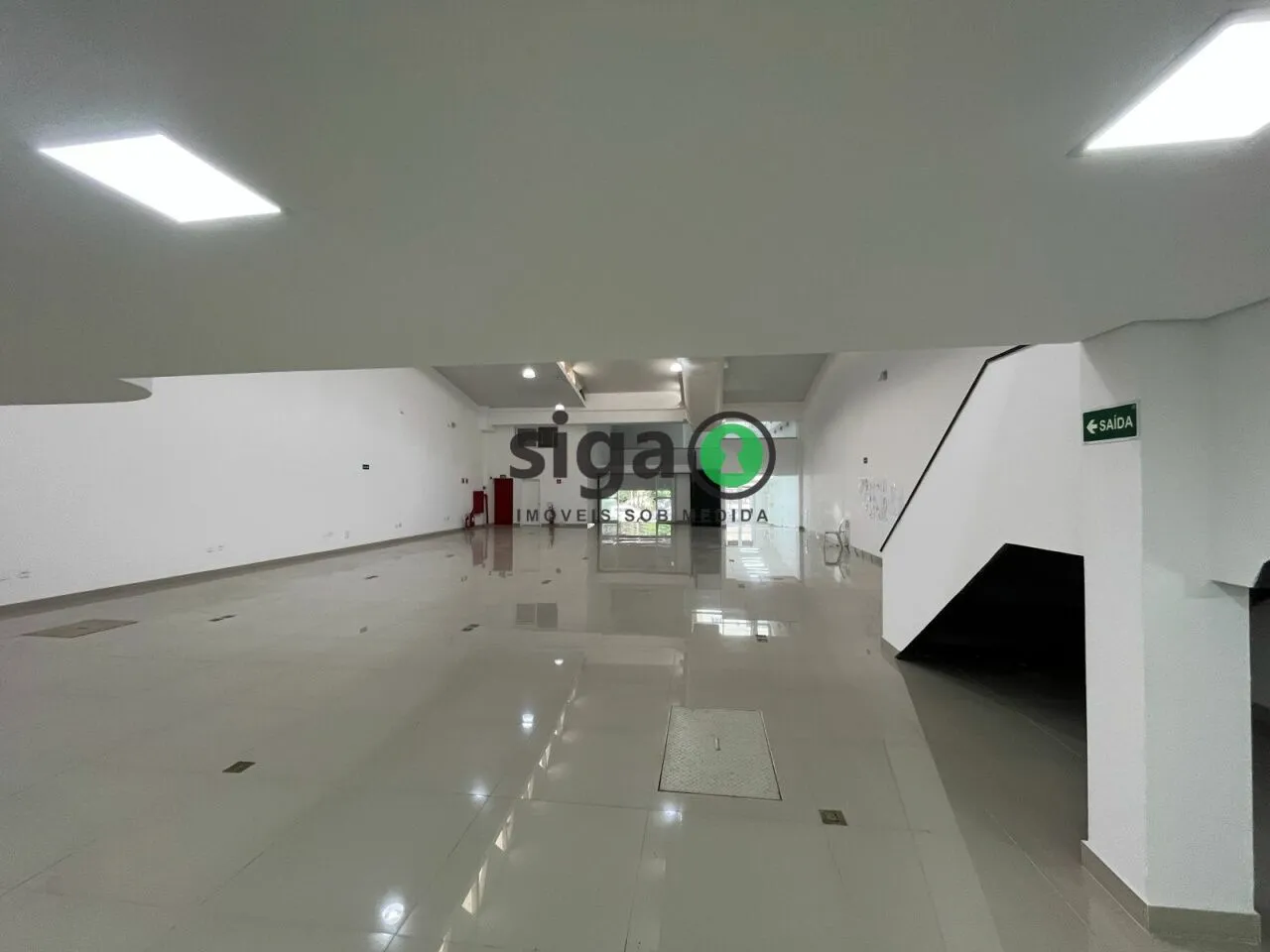 Imagem Ponto Comercial e 6 banheiros para Alugar, 845 m² por R$ 95.000/Mês