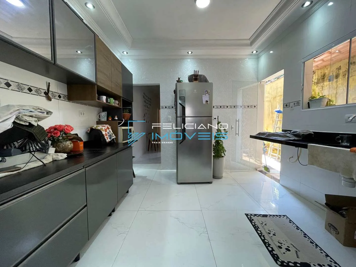 Imagem Sobrado com 3 quartos, Balneário Maracanã, Praia Grande - R$ 600 mil, Cod: 7047