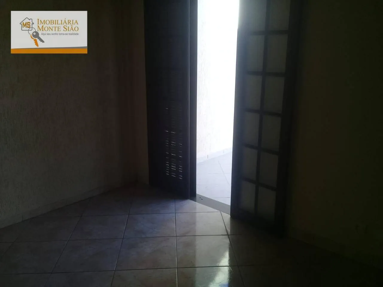 Imagem Sobrado com 4 dormitórios à venda, 126 m² por R$ 740.000,00 - Jardim Cocaia - Guarulhos/SP