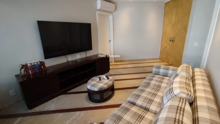 Imagem Aluga Cobertura Duplex no Real Parque, com 3 suítes, 3 salas, 6 banheiros, 6 vagas, 490m².