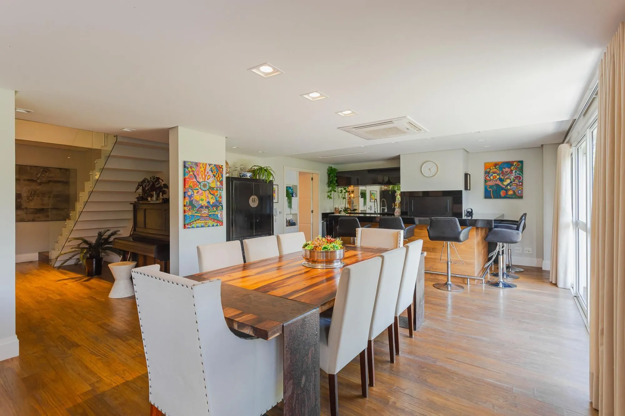 Imagem CONDOMINIO ATMOSFERA - CASA MOBILIADA DE 4 SUÍTES COM 4 VAGAS