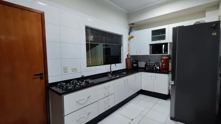 Imagem Sobrado com 2 dormitórios à venda, 158 m² por R$ 605.000,00 - Jardim Primavera - Jacareí/SP