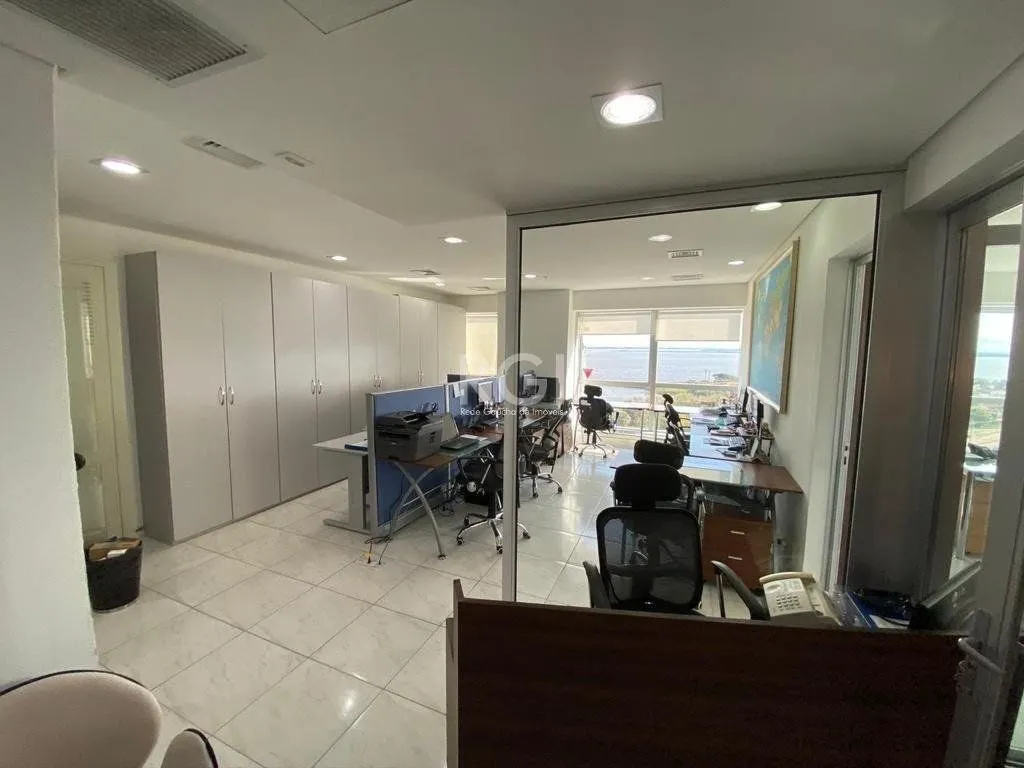 Imagem Salas Comerciais ,Imóvel MOBILIADO com 121m²