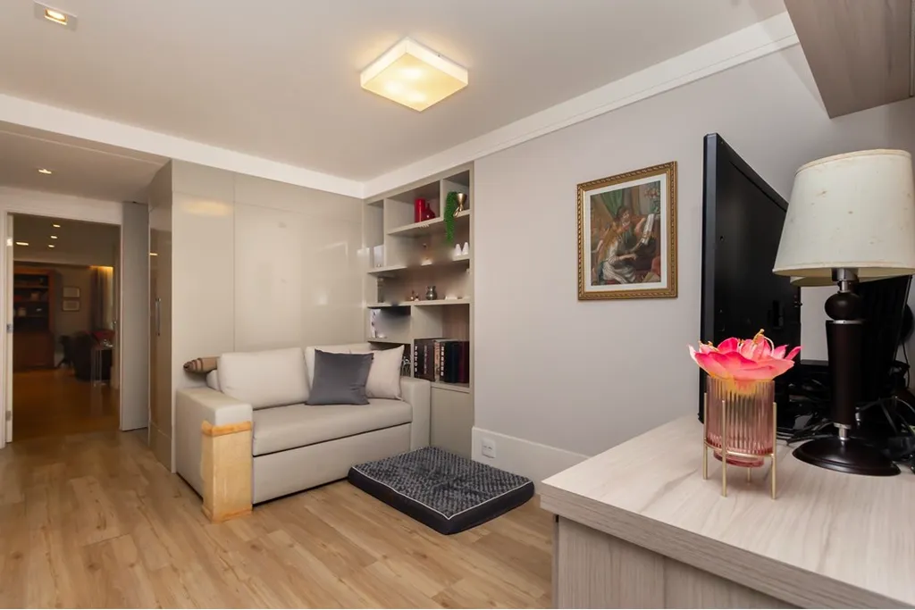 Imagem Apartamento à venda em São Paulo, Campo Belo, com 4 quartos, 243m2