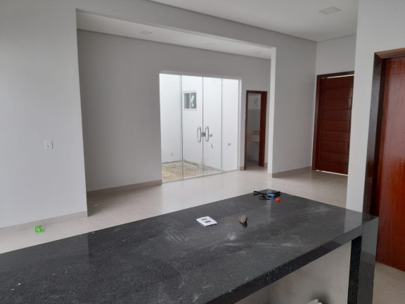 Casa com 2 Quartos à Venda, 145 m² em Jardim Itália III - Sinop