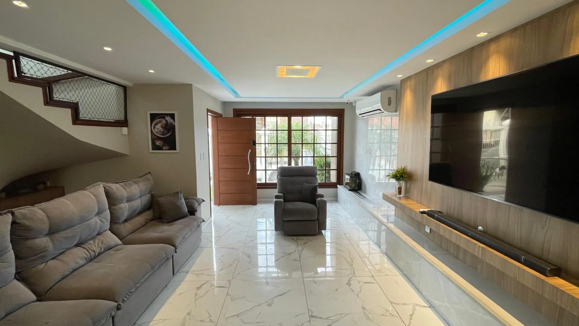 Imagem Casa com Piscina Aquecida e Energia Solar