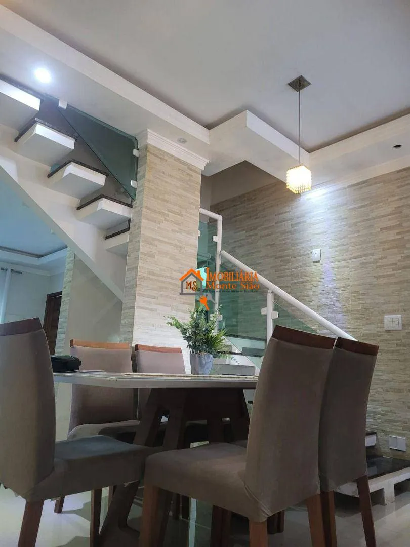 Imagem Sobrado com 3 dormitórios à venda, 150 m² por R$ 950.000,00 - Carmela III - Guarulhos/SP