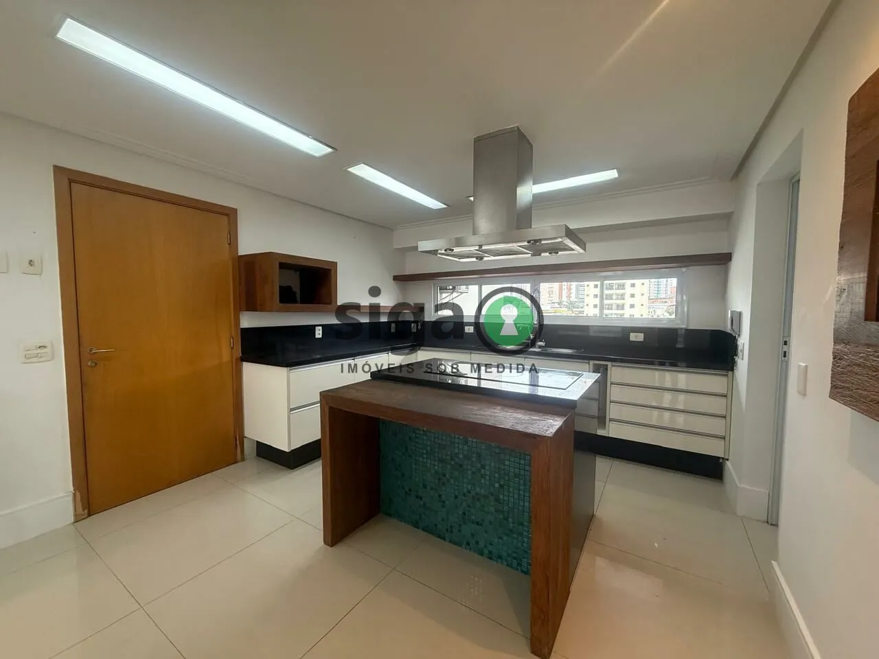 Imagem EXCLUSIVIDADE E CONFORTO EM 242M² ? CONDOMÍNIO PRAÇA DAS ÁGUAS