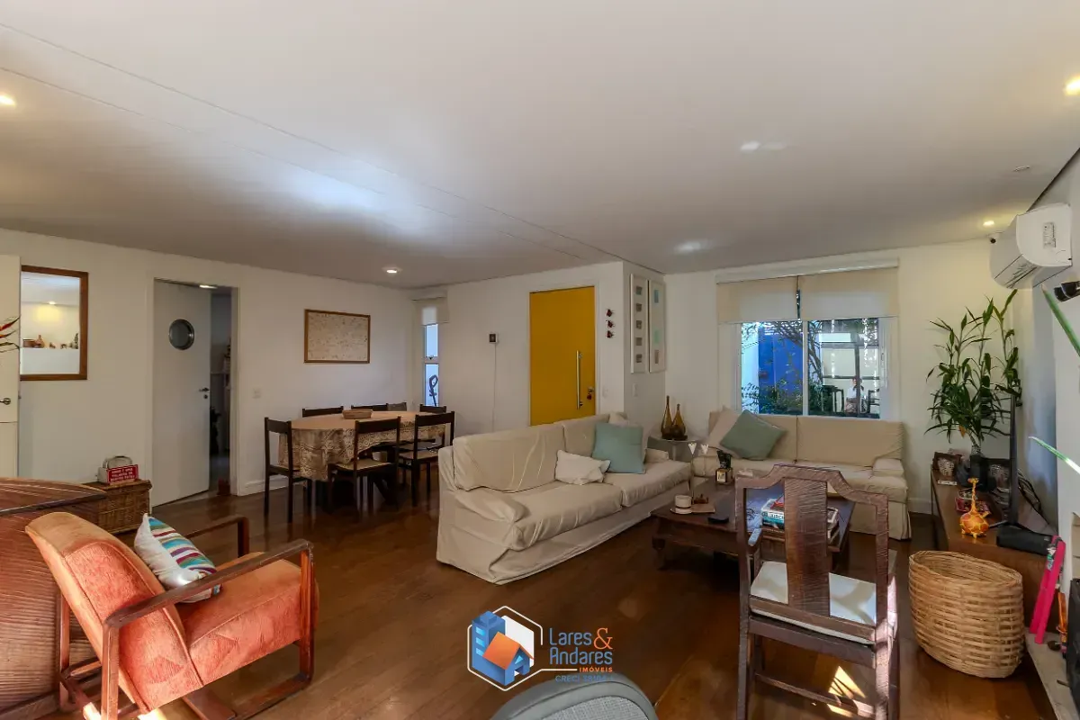 Imagem Casa para venda em Alto da Boa Vista com 3 quartos, sendo 1 suíte, 152m²