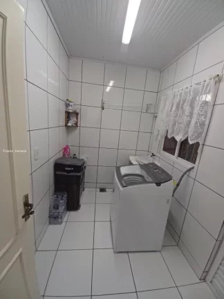 Imagem Casa para Venda em Concórdia, Centro, 2 dormitórios, 1 suíte, 2 banheiros, 1 vaga