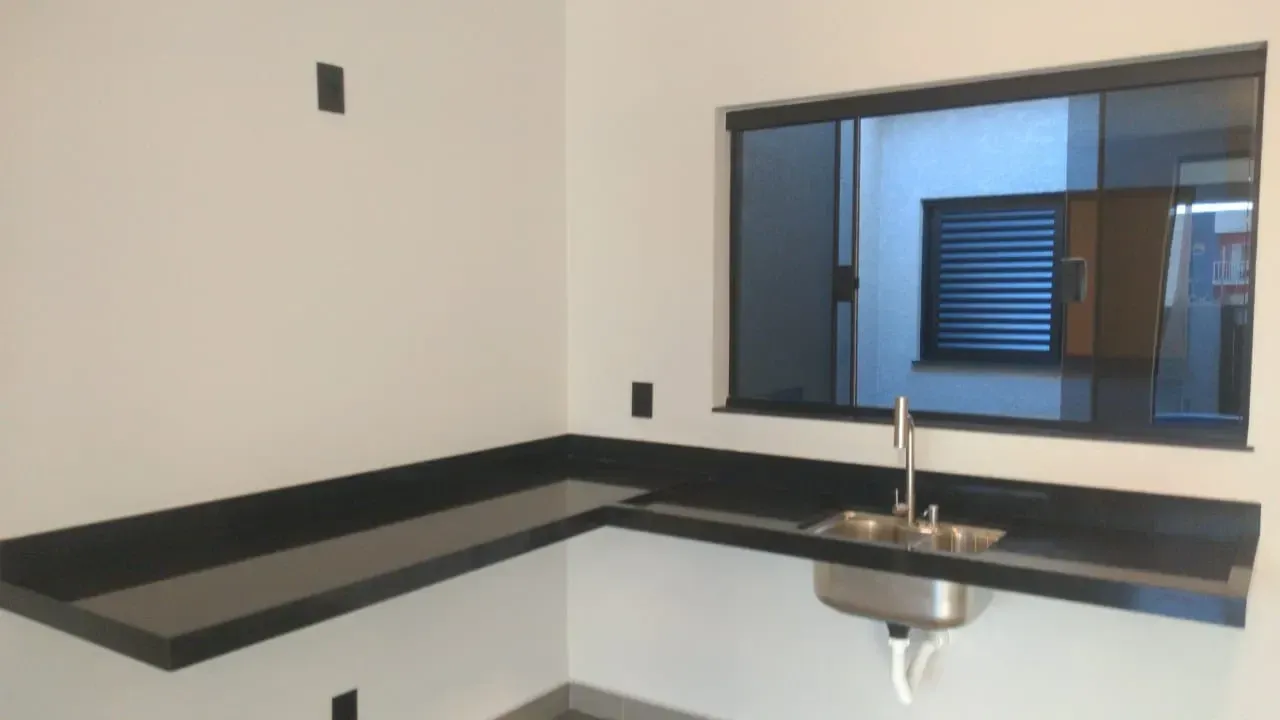 Imagem Casa com 2 Quartos à Venda, 98 m² em Jardim Simus - Sorocaba