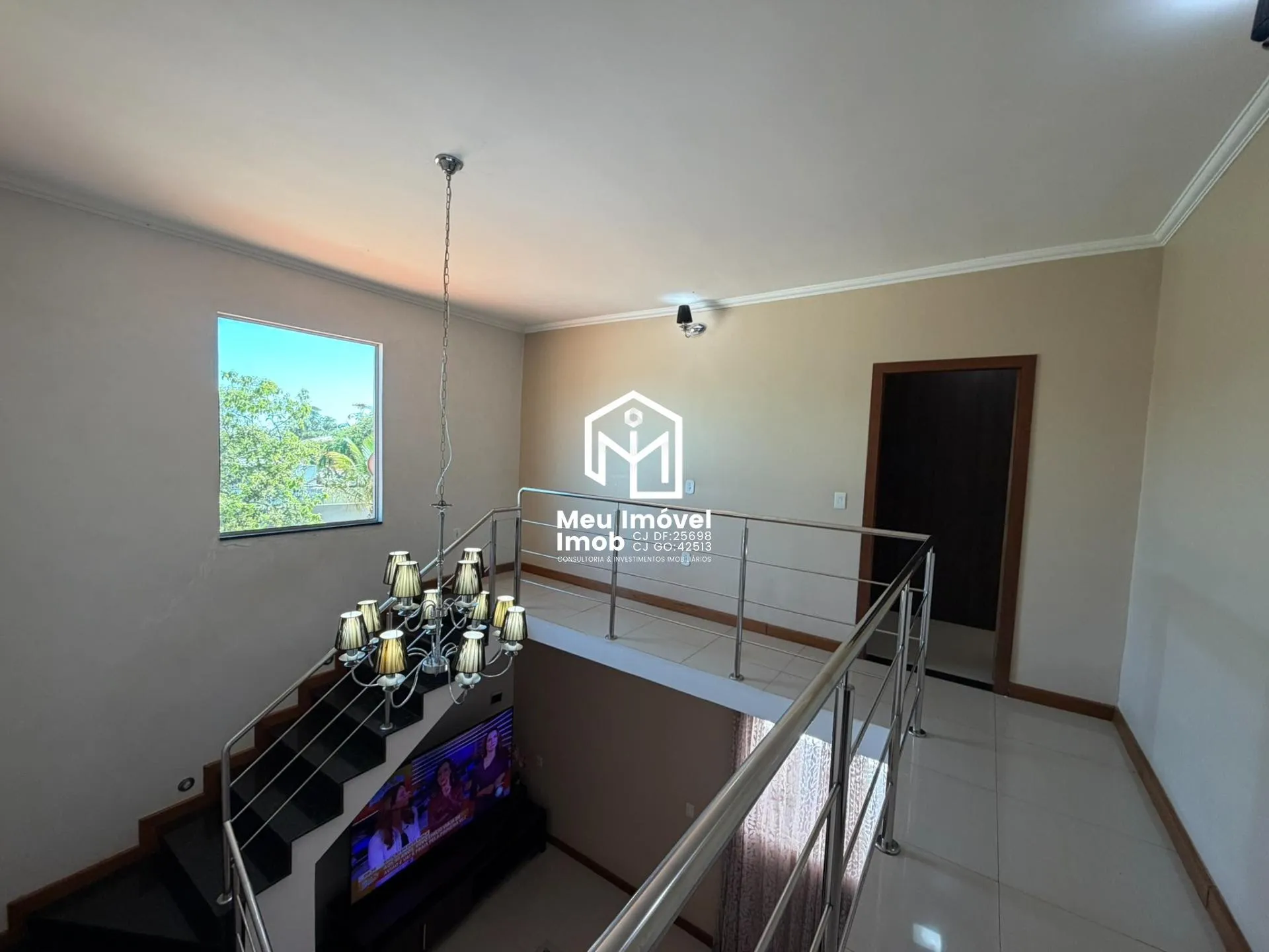 Imagem Cond. Vitória 2 Casas 700m² 5 Suítes Escritura Sobradinho DF