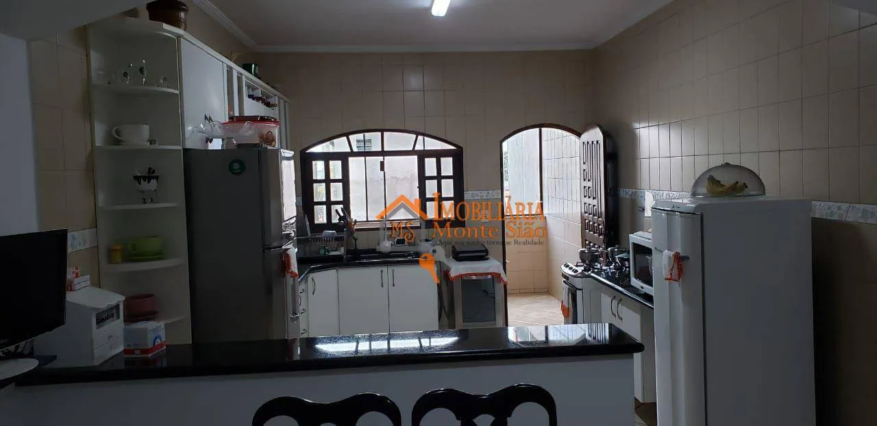 Imagem Sobrado com 3 dormitórios à venda, 232 m² por R$ 499.000,00 - Presidente Dutra - Guarulhos/SP