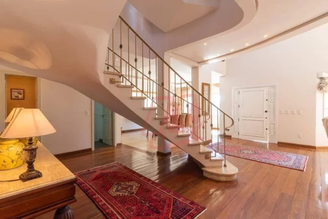 Imagem Casa 727 m² privativos,4 suites, 6 vagas e infraestrutura