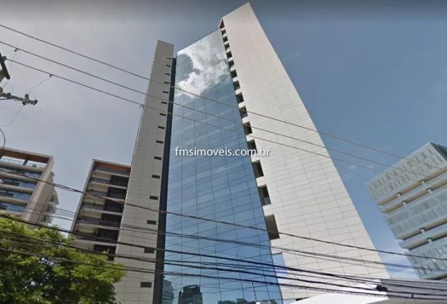 Foto do imóvel Conjunto Comercial de Alto Padrão na Vila Olímpia: 4 vagas de garagem e 240m² à venda ou locação em SP