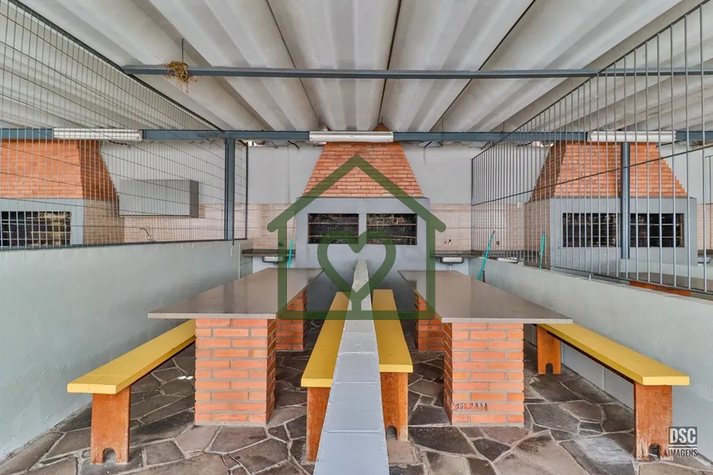 Imagem No bairro Jardim Itu Sabará, na Rua Franklin n° 260, localizado no 3º andar, este apartamento com...