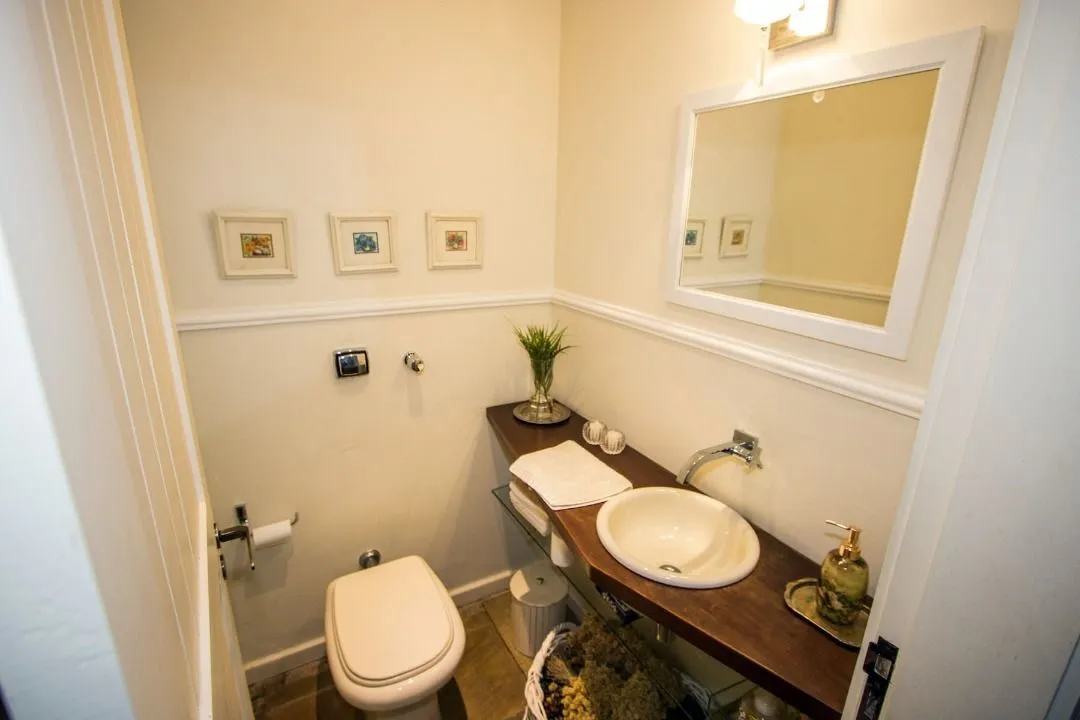Imagem Casa para Venda - 489m², 4 dormitórios, sendo 2 suites, 3 vagas - Cristal