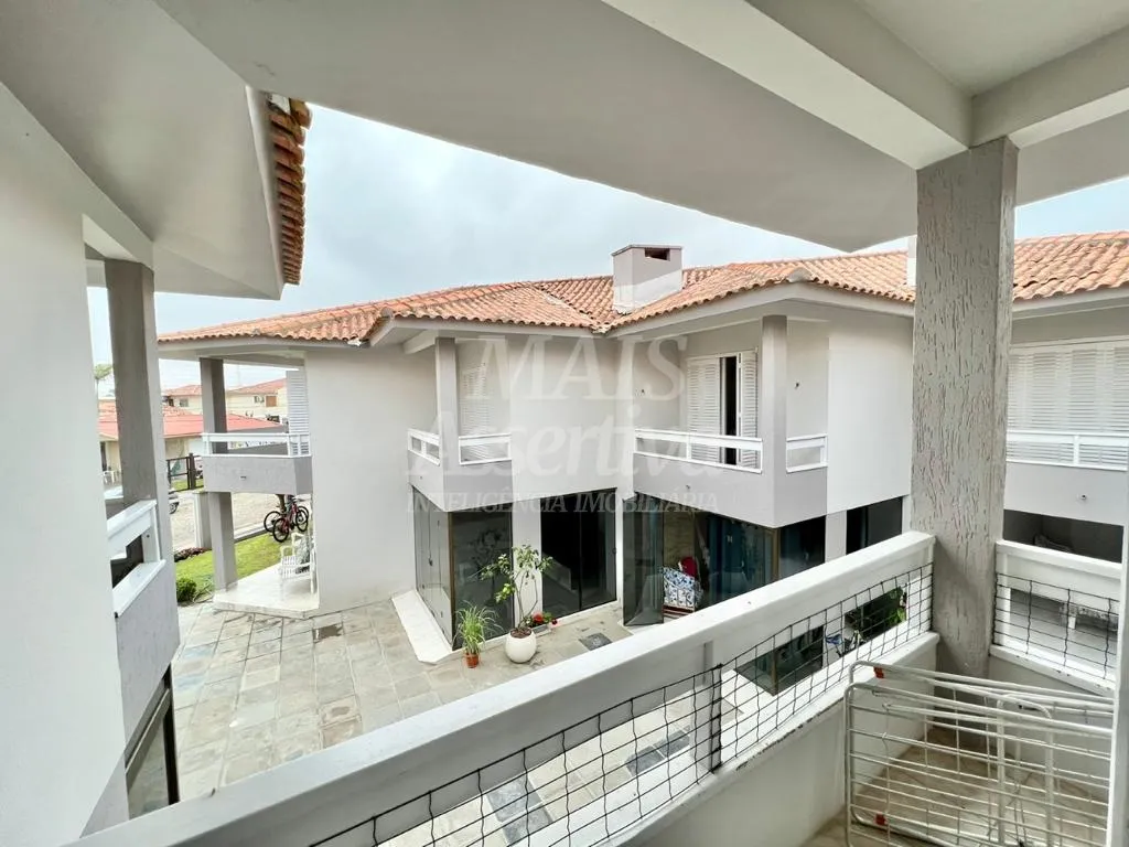 Imagem Sobrado em condominio fechado, Centro de Xangri-Lá - 250 metros do mar