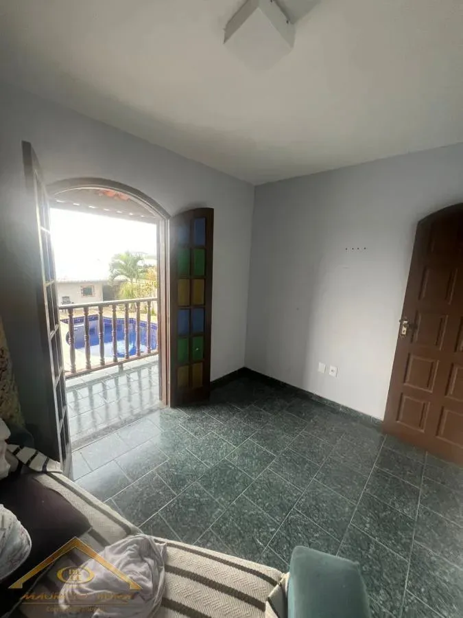 Imagem Casa em Condomínio para Venda em São Pedro da Aldeia / RJ no bairro Campo Redondo