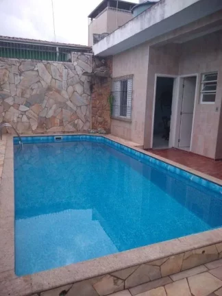 Imagem Casa com 2 dormitórios à venda, 115 m² por R$ 750.000,00 - Ocian - Praia Grande/SP