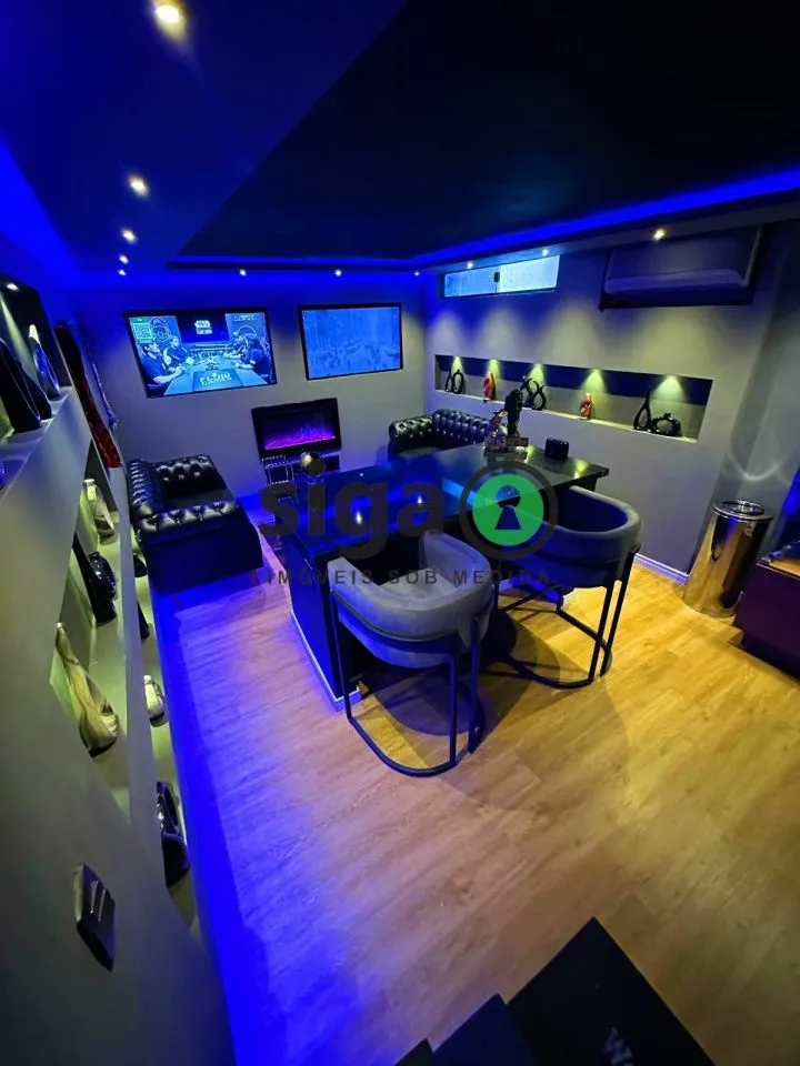 Imagem CASA Á VENDA NO BROOKLIN COM 3 QUARTOS, REFORMADA, 210M² - 2 VAGAS!