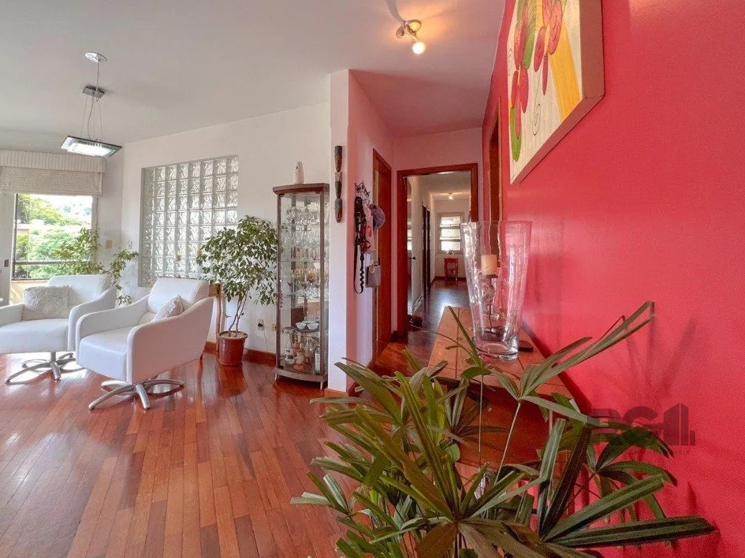 Imagem Amplo apartamento à venda com 168m² privativos