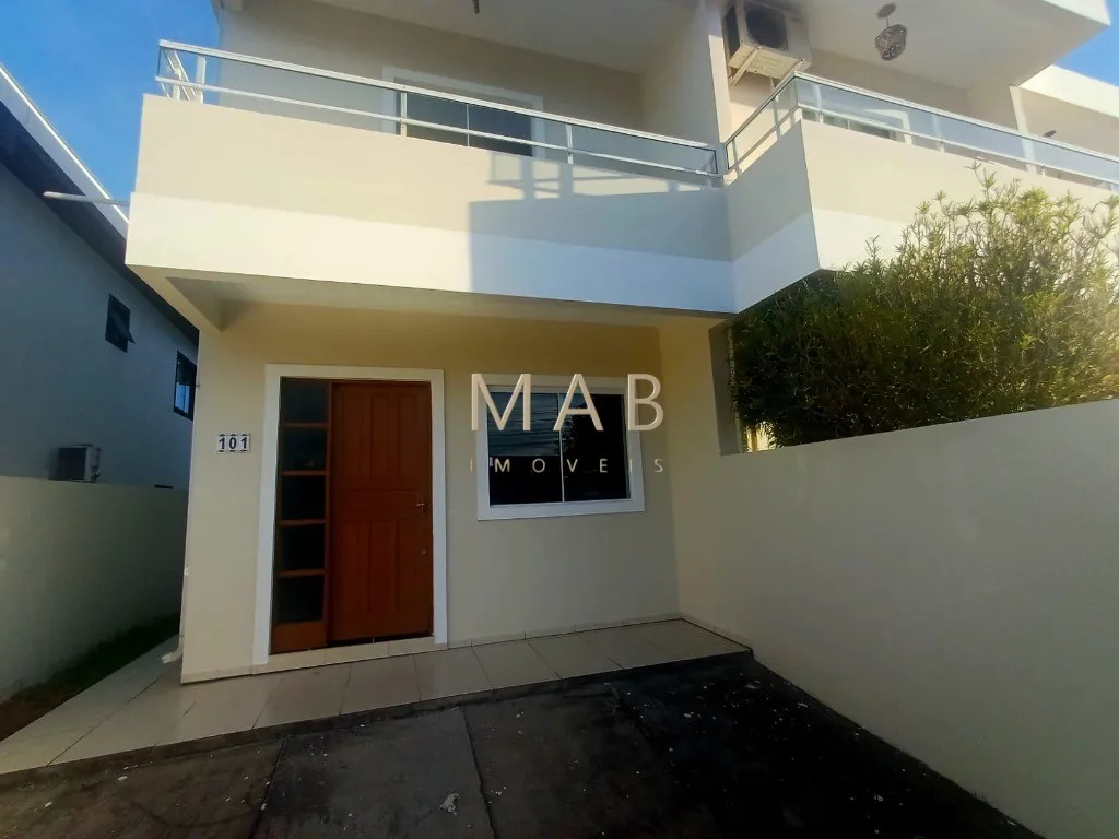 Imagem Imperdível oportunidade: Casa à venda em Florianópolis-SC, Ingleses do Rio Vermelho, 2 quartos, 1 sala, 2 banheiros, 1 vaga, 112m².