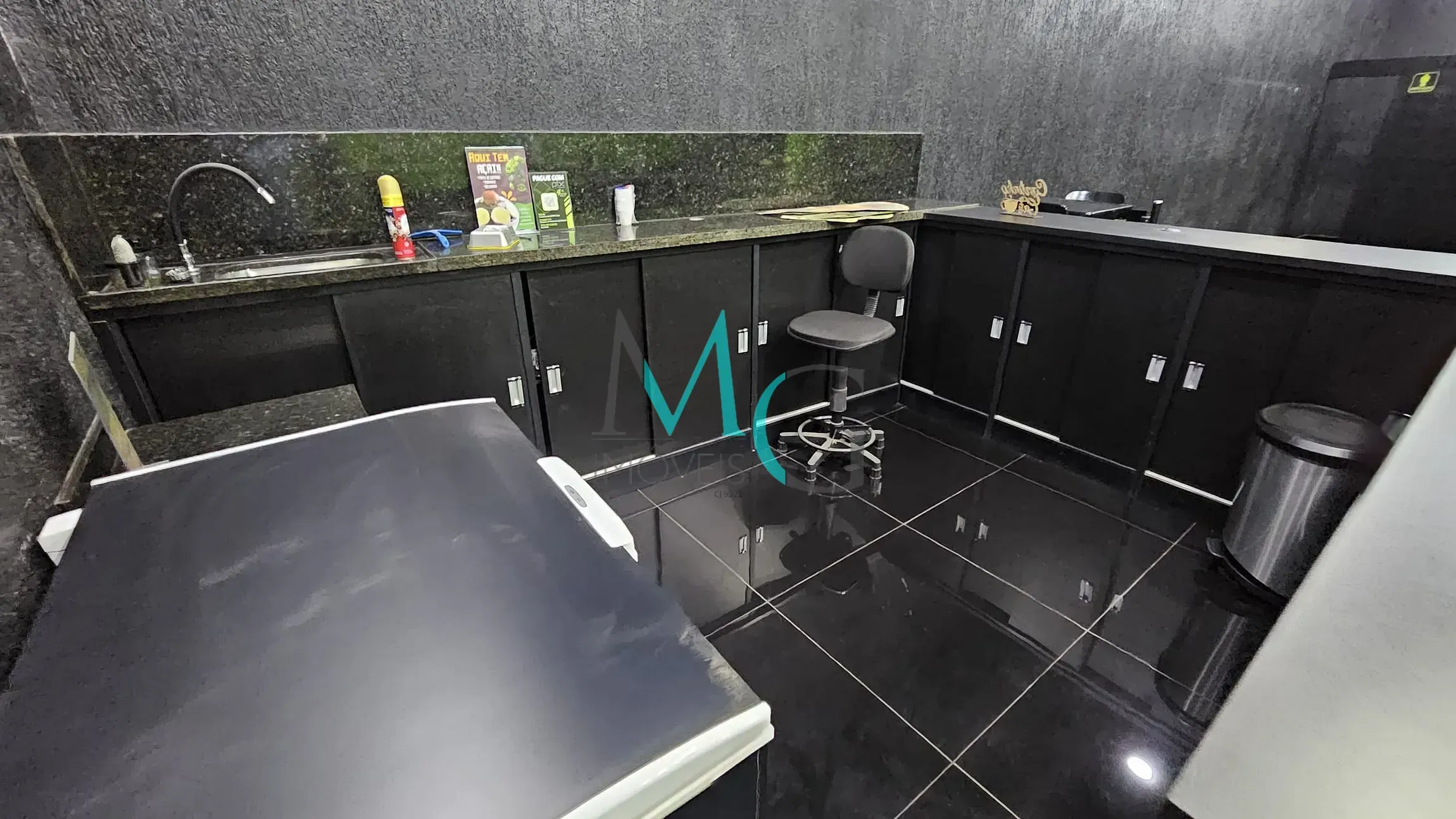 Imagem Prédio para locação 550m² por R$ 15.000,00 + taxas, Santíssimo, Rio de Janeiro, RJ