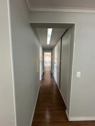 Imagem Apartamento 93m², 3 dormitórios, sendo 1 suíte, rico em armários embutidos, sala ampla, sacada g...