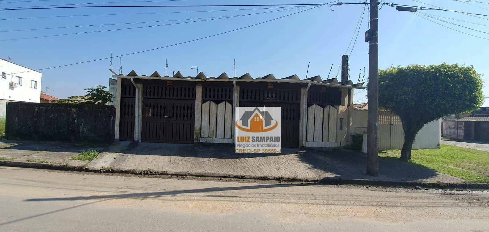 Foto do imóvel Linda Casa, 4 dorm (2 suítes), edícula, 4 vagas, Savoy