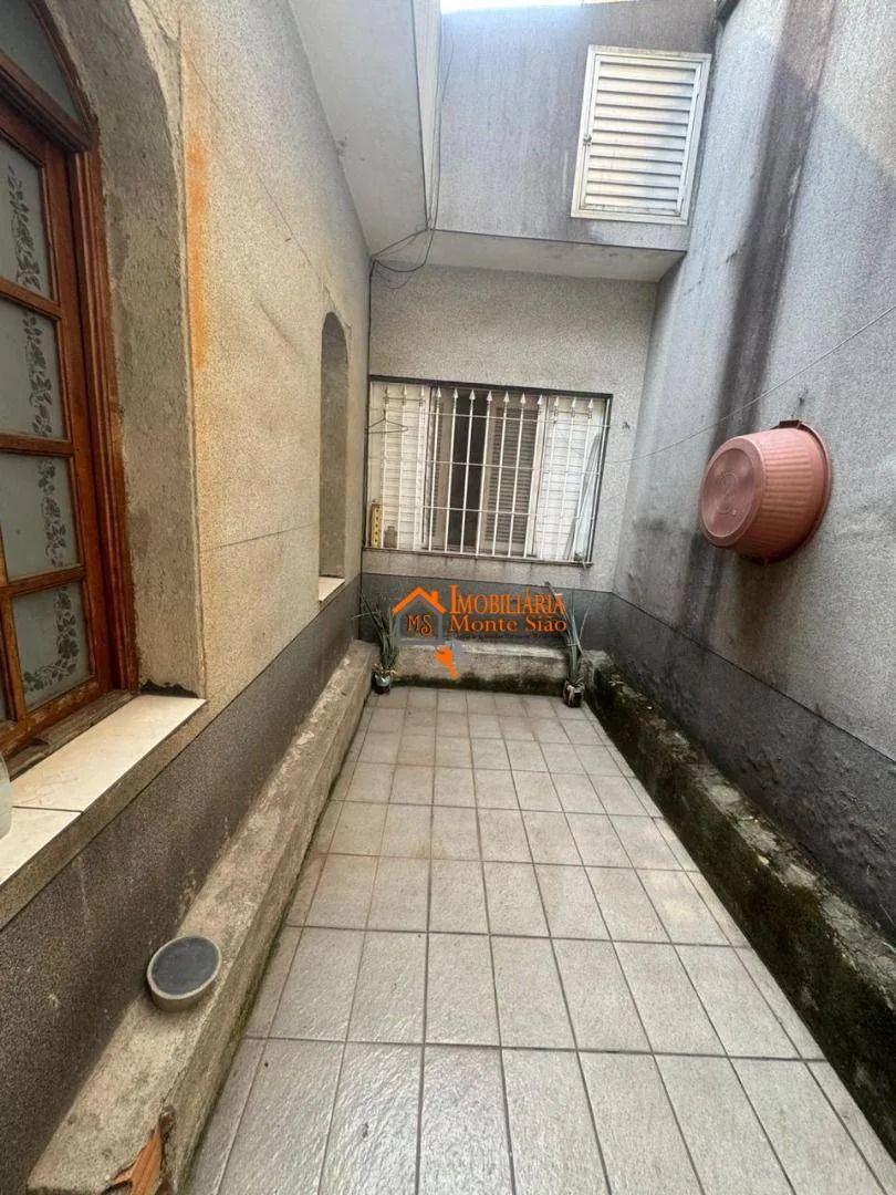 Imagem Casa com 3 dormitórios à venda, 270 m² por R$ 720.000,00 - Jardim Jovaia - Guarulhos/SP