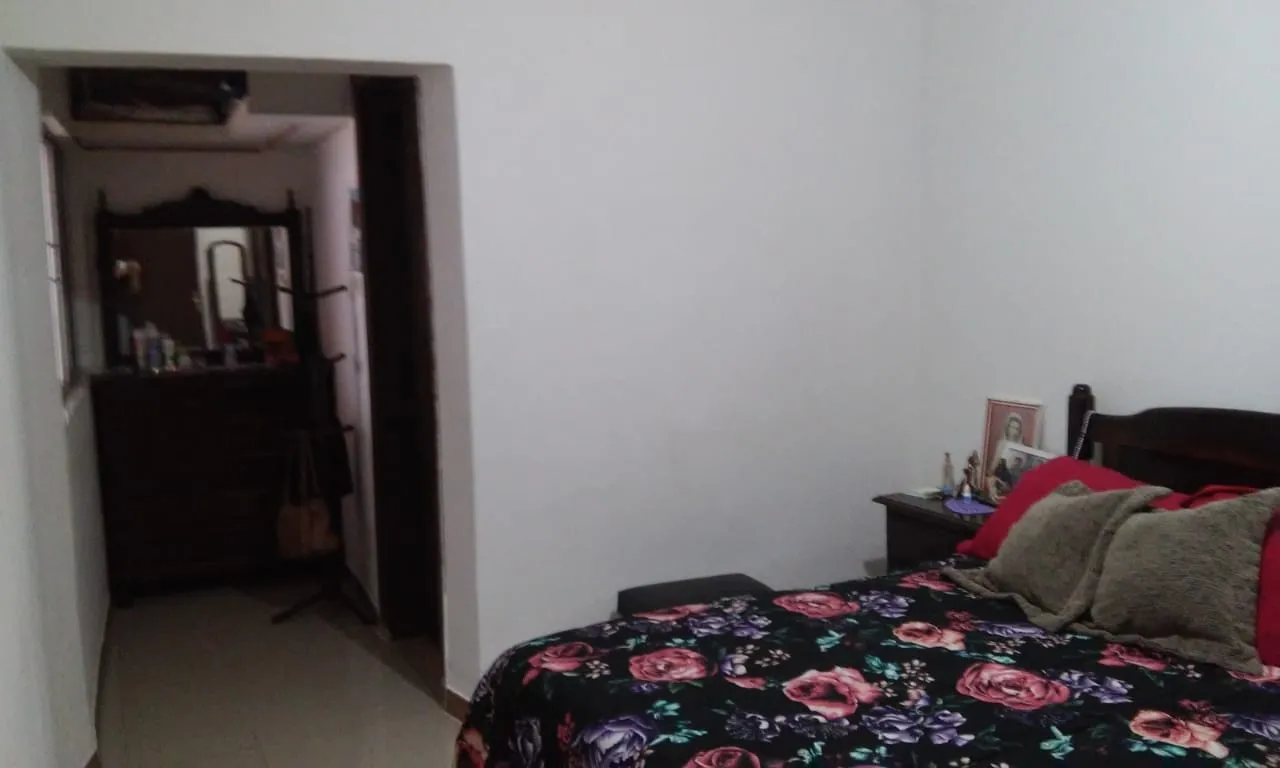 Imagem Casa à venda 4 Quartos, 2 Suites, 2 Vagas, 300M², Parque São Domingos, Pindamonhangaba - SP