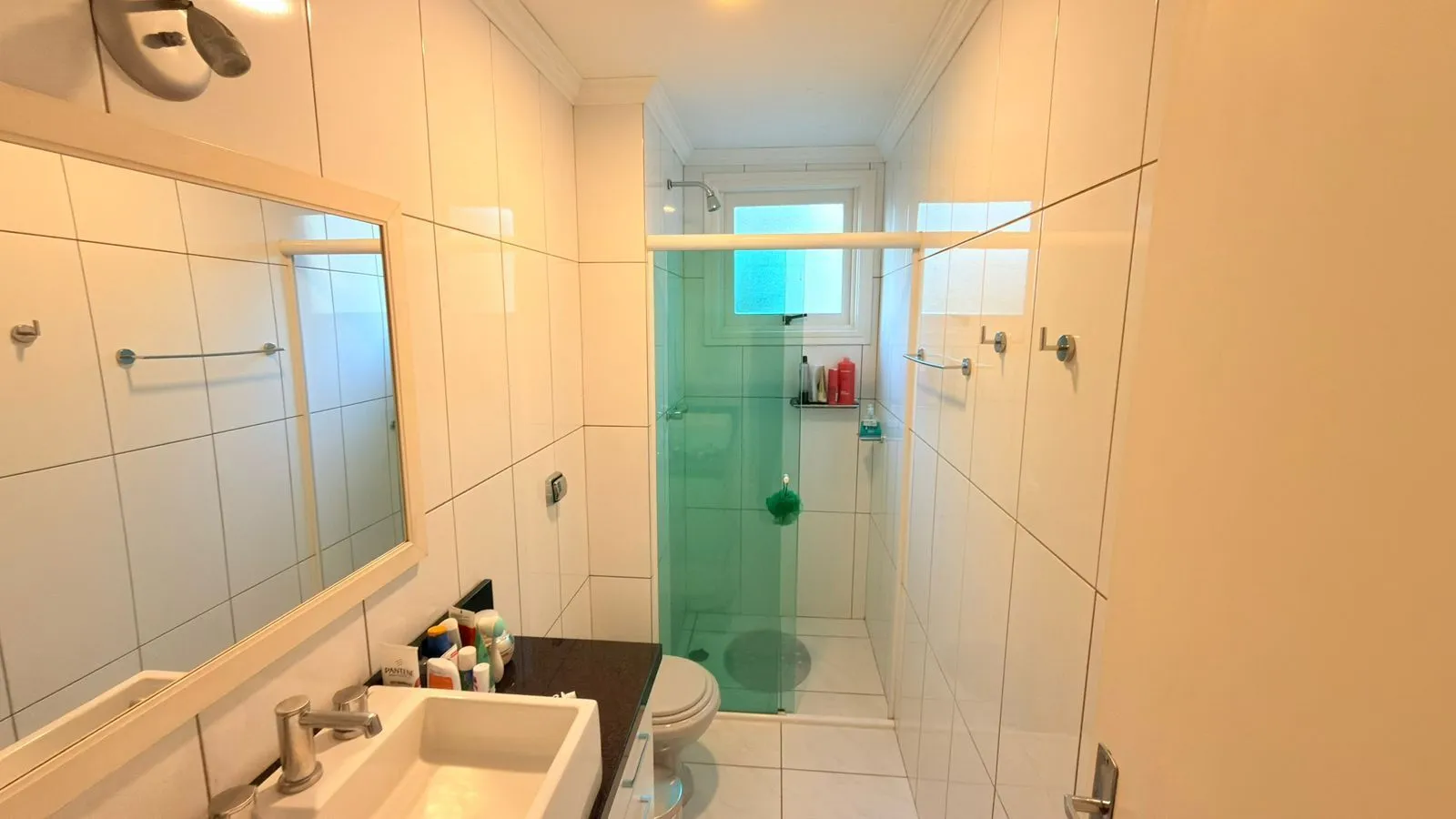 Imagem Apartamento à venda no Passo D'areia com 84,28m² ,3 quartos, 1 suíte, 1 vaga