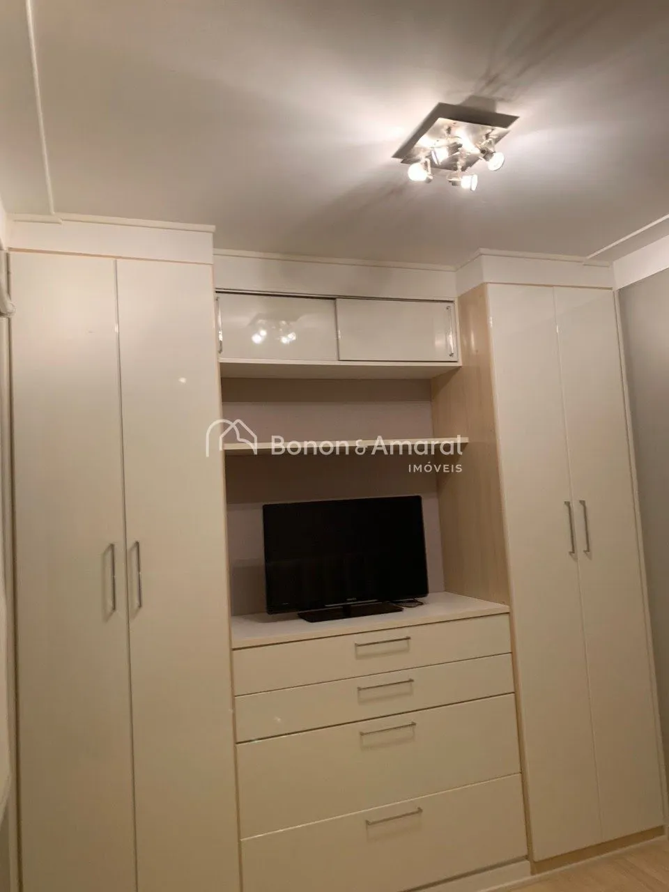 Imagem Lindo Apartamento no Condomínio Residencial Maison Renoir,Com 2 dormitórios á venda - Vila Marieta, Campinas - SP