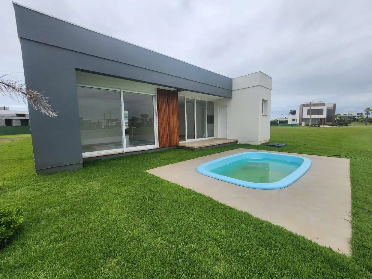 Imagem Casa de condomínio à venda em Torres, Centro, com 4 quartos, 209m2