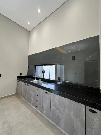 Imagem Casa com 2 quartos, 130m2, à venda em Franca, Jardim Alvorada