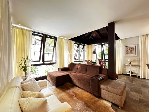 Imagem CASA RESIDENCIAL em JOINVILLE - SC, AMÉRICA