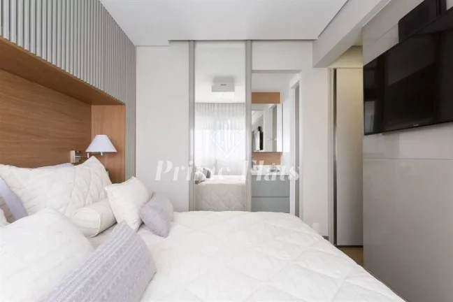 Imagem Flat disponível para venda no Condomínio Cosmopolitan High Garden, com 58m², 1 dormitório e 1 vaga