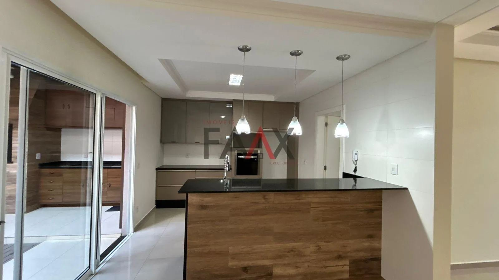 Imagem Sobrado com 3 dormitórios para Locação, CENTRO - Gpva, GUARAPUAVA - PR