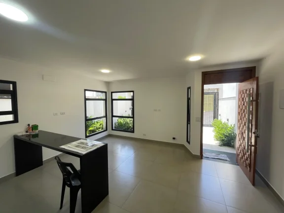 Imagem Casa Térrea Nova Jaguarí com Terraço de Lazer Privativo!