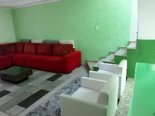Imagem Imperdível Sobrado à Venda em Santo André-SP, Jardim Las Vegas: 3 quartos, 1 suíte, 4 banheiros, 8 vagas de garagem, 220m².