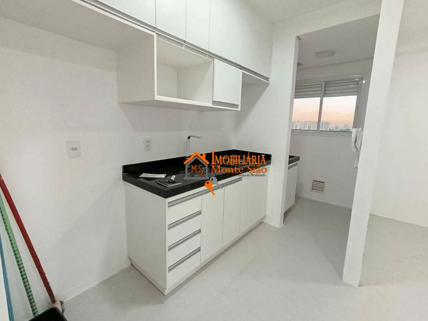 Imagem Apartamento com 2 dormitórios para alugar, 50 m² por R$ 2.880,00/mês - Vila Bremen - Guarulhos/SP