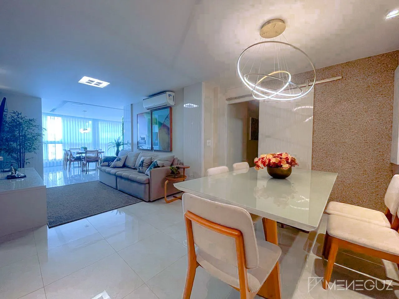 Imagem Apartamento 3 quartos a venda na Praia do Morro em Guarapari, com lazer completo, finamente mobiliado.